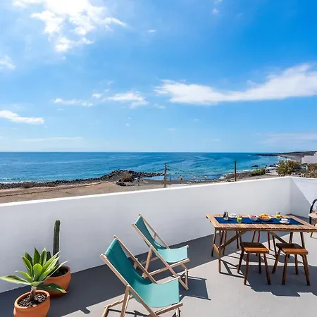 Rooftop Terrace Apartment With Beach Views Сasa de vacaciones *